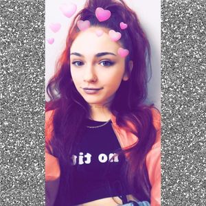 Meet your Posher, Halie